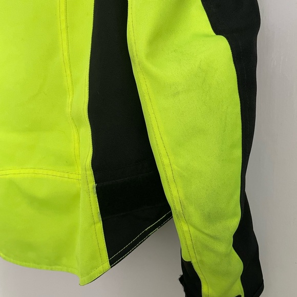 womens motorcycle jacket - Picture 5 of 7